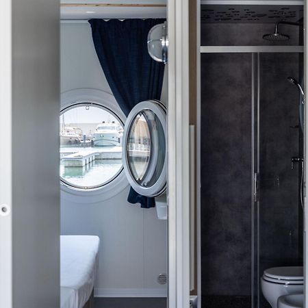 Hotel Marina Del Gargano Houseboat Manfredonia Exteriér fotografie