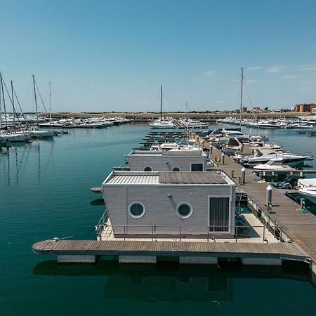 Hotel Marina Del Gargano Houseboat Manfredonia Exteriér fotografie