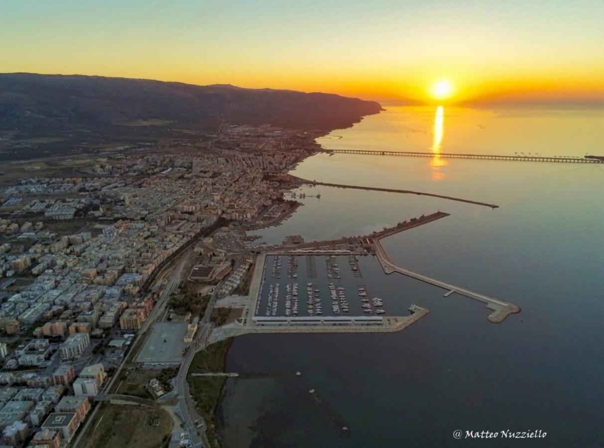 Hotel Marina Del Gargano Houseboat Manfredonia Exteriér fotografie