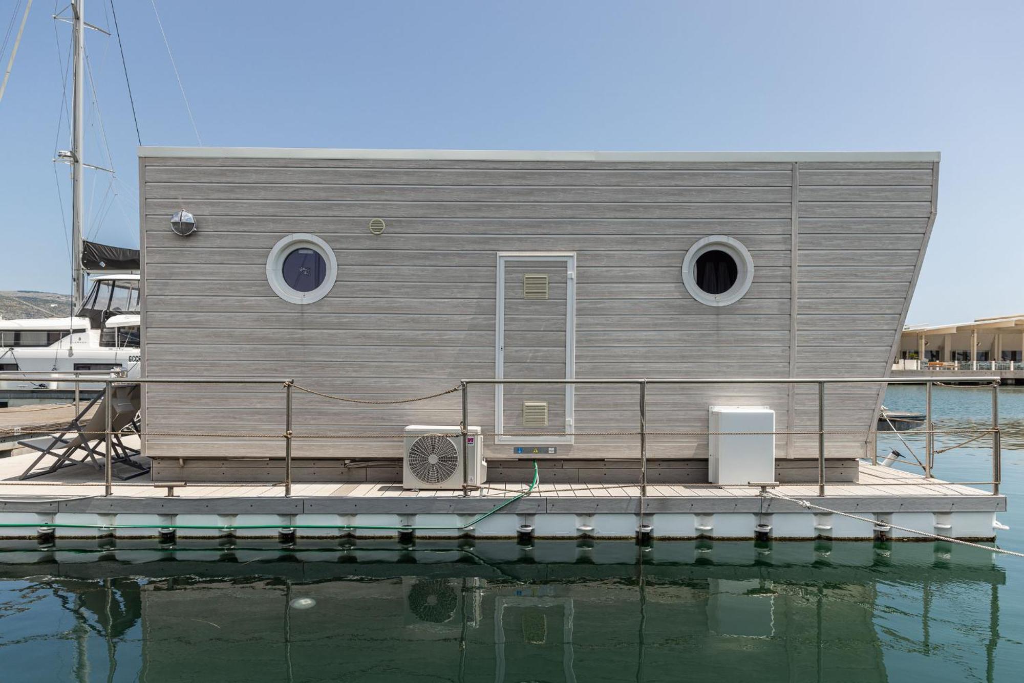 Hotel Marina Del Gargano Houseboat Manfredonia Exteriér fotografie