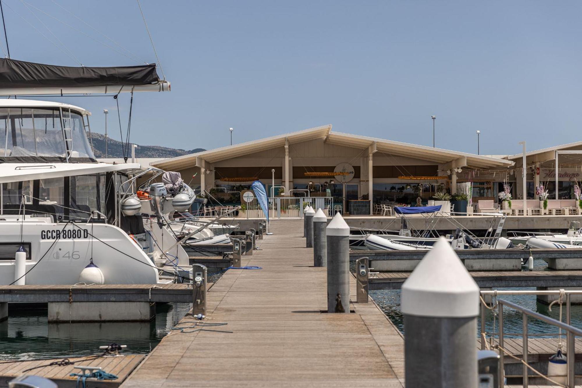 Hotel Marina Del Gargano Houseboat Manfredonia Exteriér fotografie