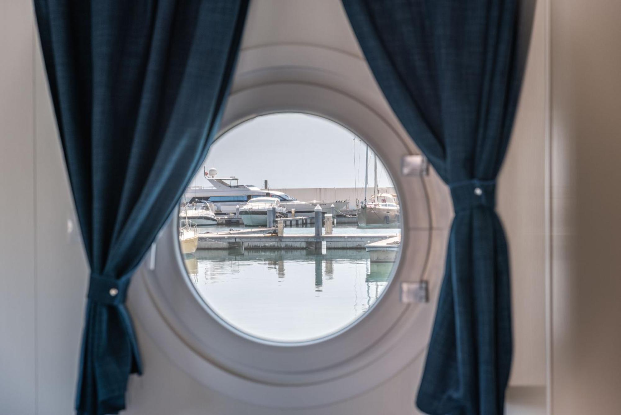 Hotel Marina Del Gargano Houseboat Manfredonia Exteriér fotografie